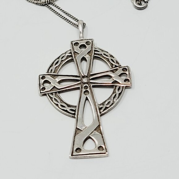 Vintage Sterling Silver Celtic Cross Necklace - Picture 4 of 9
